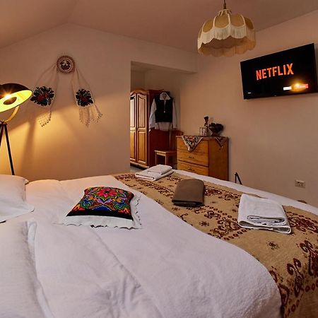 Gradina Lu' Ion "A Home Away From Home" (Adults Only) Вишово-Вижнє Екстер'єр фото
