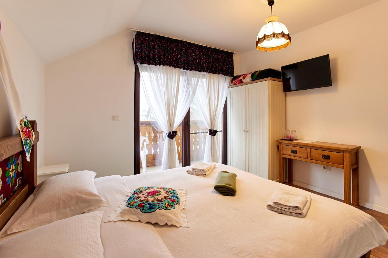 Gradina Lu' Ion "A Home Away From Home" (Adults Only) Вишово-Вижнє Екстер'єр фото