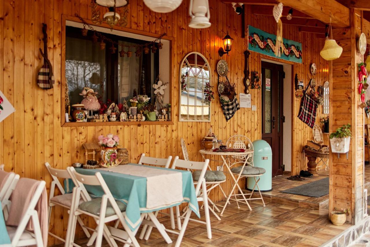 Gradina Lu' Ion "A Home Away From Home" (Adults Only) Вишово-Вижнє Екстер'єр фото
