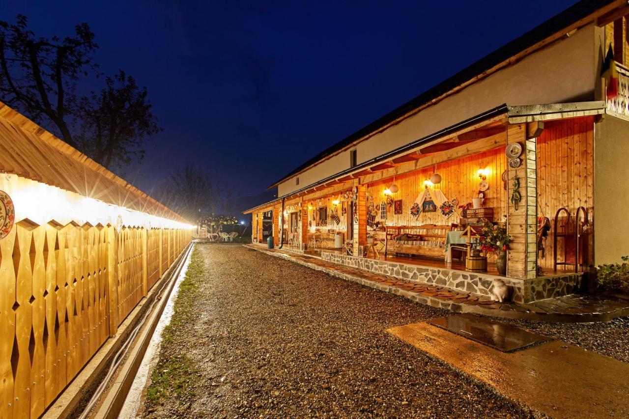 Gradina Lu' Ion "A Home Away From Home" (Adults Only) Вишово-Вижнє Екстер'єр фото